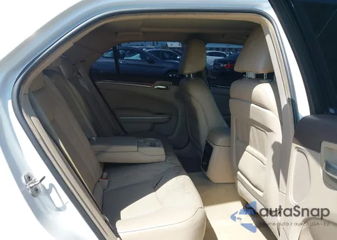 2011 Chrysler 300 Limited z USA, uszkodzony, nr VIN 2C3CA5CG5BH537238